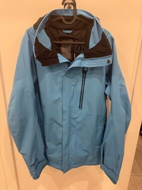 Burton ak series Gore-tex Women ski jacket. Blue.